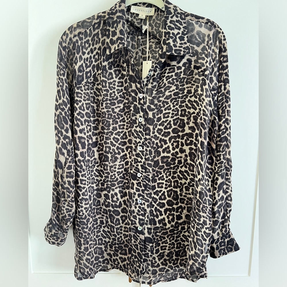 NEW Lovestitch Leopard Animal Print Chiffon Blouse Top Size Small Button Down